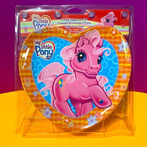 My Little Pony Other - MY LITLE PONY G3 NWT VINTAGE 2003 4 PIECE DINNERWARE SET MELAMINE PLATE BOWL CUP